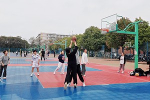 如何在篮球比赛中更好地接球?大学生必备技巧与策略